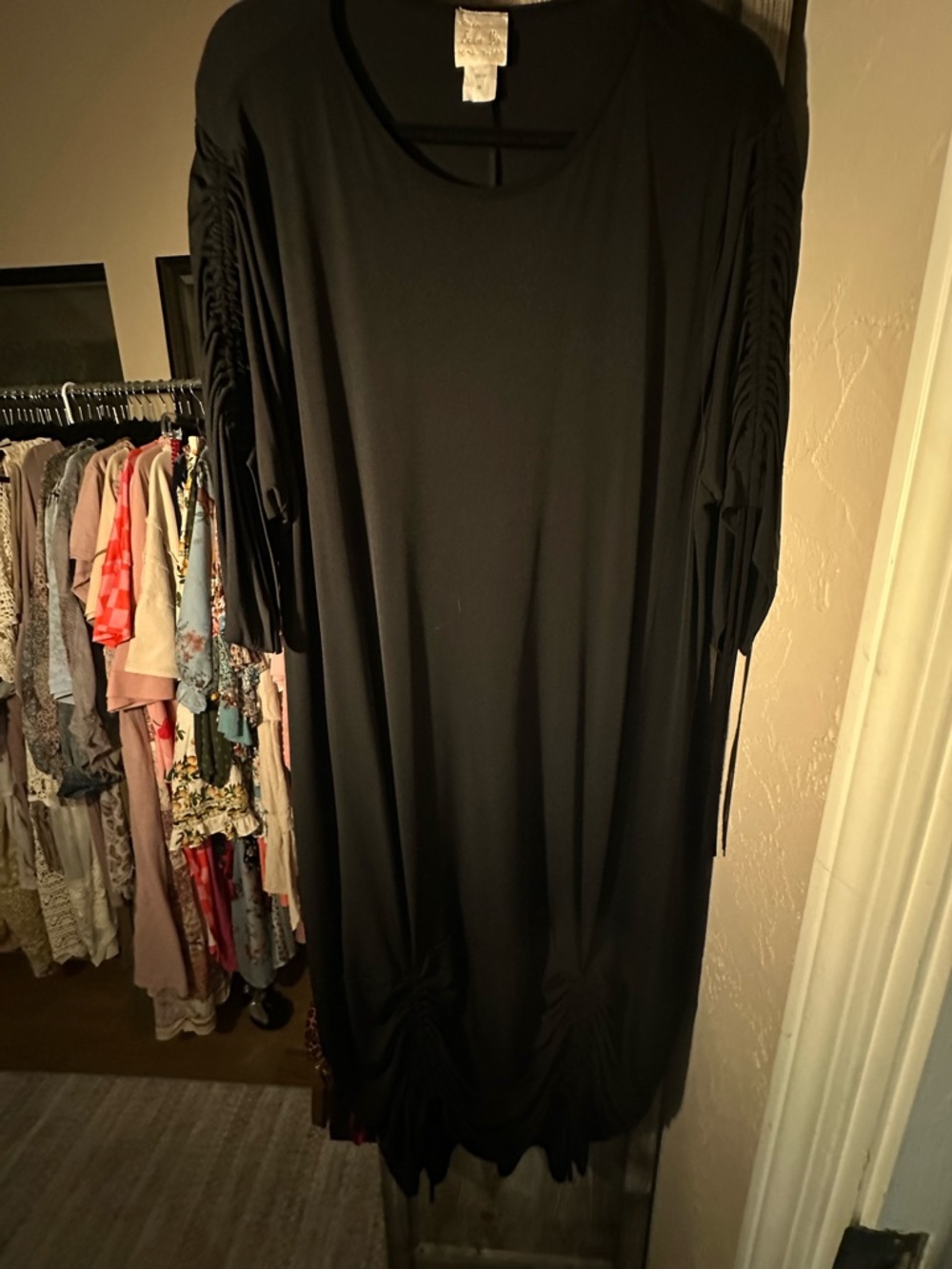 Black Ruched Sleeve Midi Dress - Unbranded